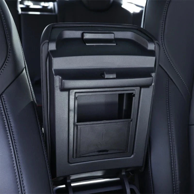Tesla Model Y Essentials Paket bis 2024 - Image 4